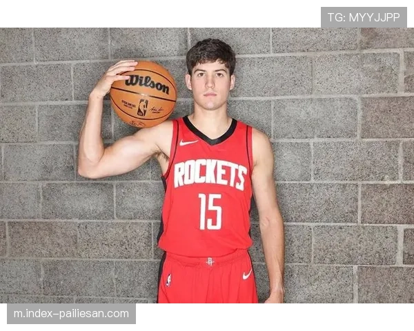 谢泼德对阵灰熊牙齿受损仍坚持全场作战